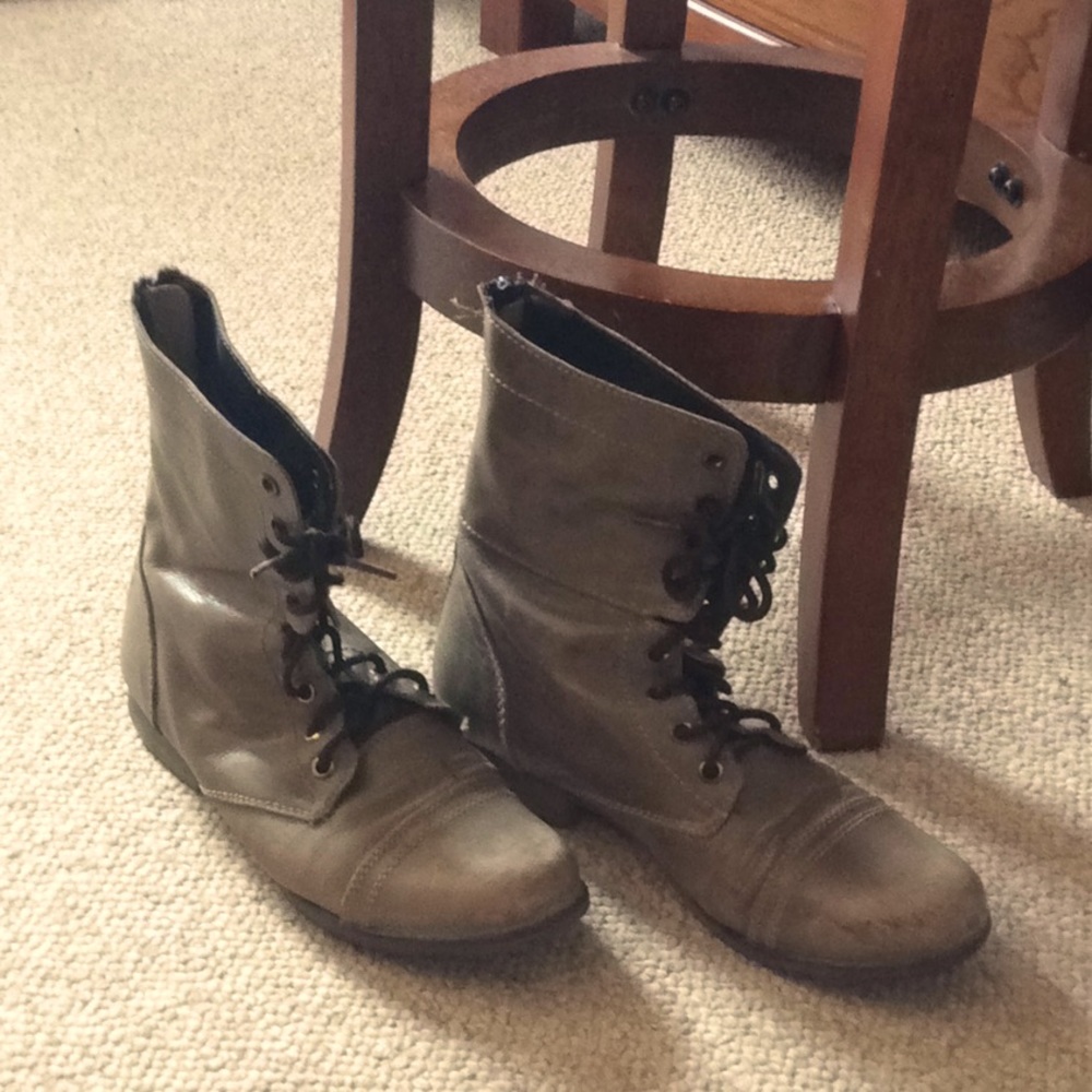 Steve Madden Boot